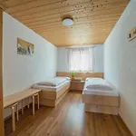 Lorenzin Apartament *